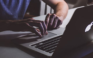 李京龙社媒分享西雅图美食日常：海产城市当然要吃当地新鲜生蚝